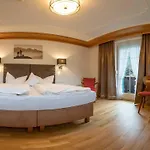 Matthias 3*