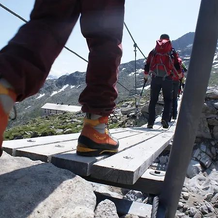 Matthias Lägenhetshotell 3*